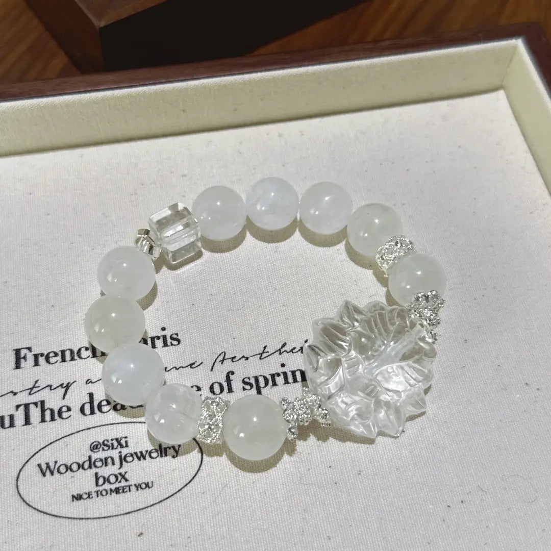 Handcrafted clear-quartz; white-phantom-quartz Detail for Love - Astara