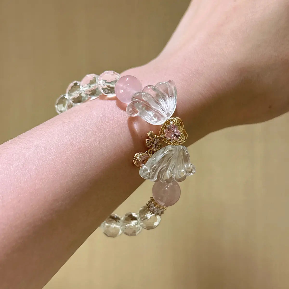 Handcrafted rose-quartz; clear-quartz Detail for Love - Astara