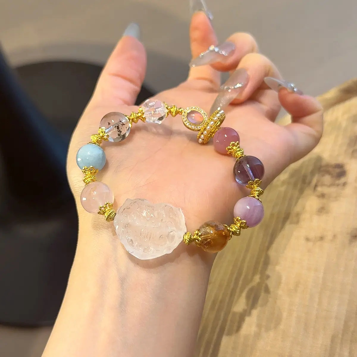 Handcrafted shopify--jewelry-material-bjo6nad9; rose-quartz; aquamarine; agate; green-phantom-quartz; amethyst; kunzite; golden-rutilated-quartz; clear-quartz Detail for Love - Astara