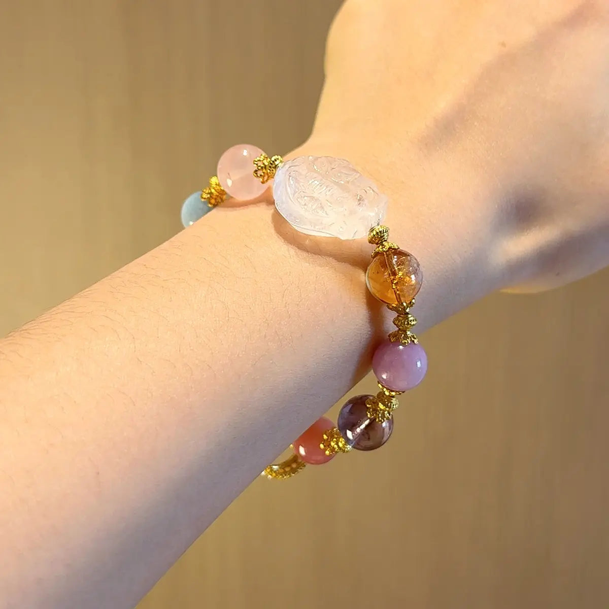 Handcrafted shopify--jewelry-material-bjo6nad9; rose-quartz; aquamarine; agate; green-phantom-quartz; amethyst; kunzite; golden-rutilated-quartz; clear-quartz Detail for Love - Astara