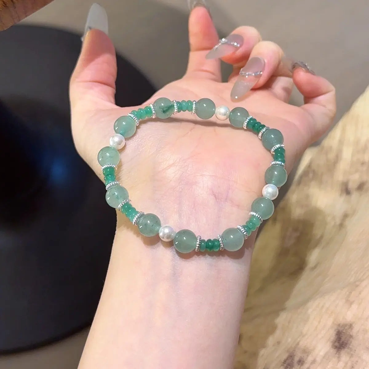 Handcrafted shopify--jewelry-material-1dyzjxql; green-aventurine; shell-pearl Detail for Healing - Astara