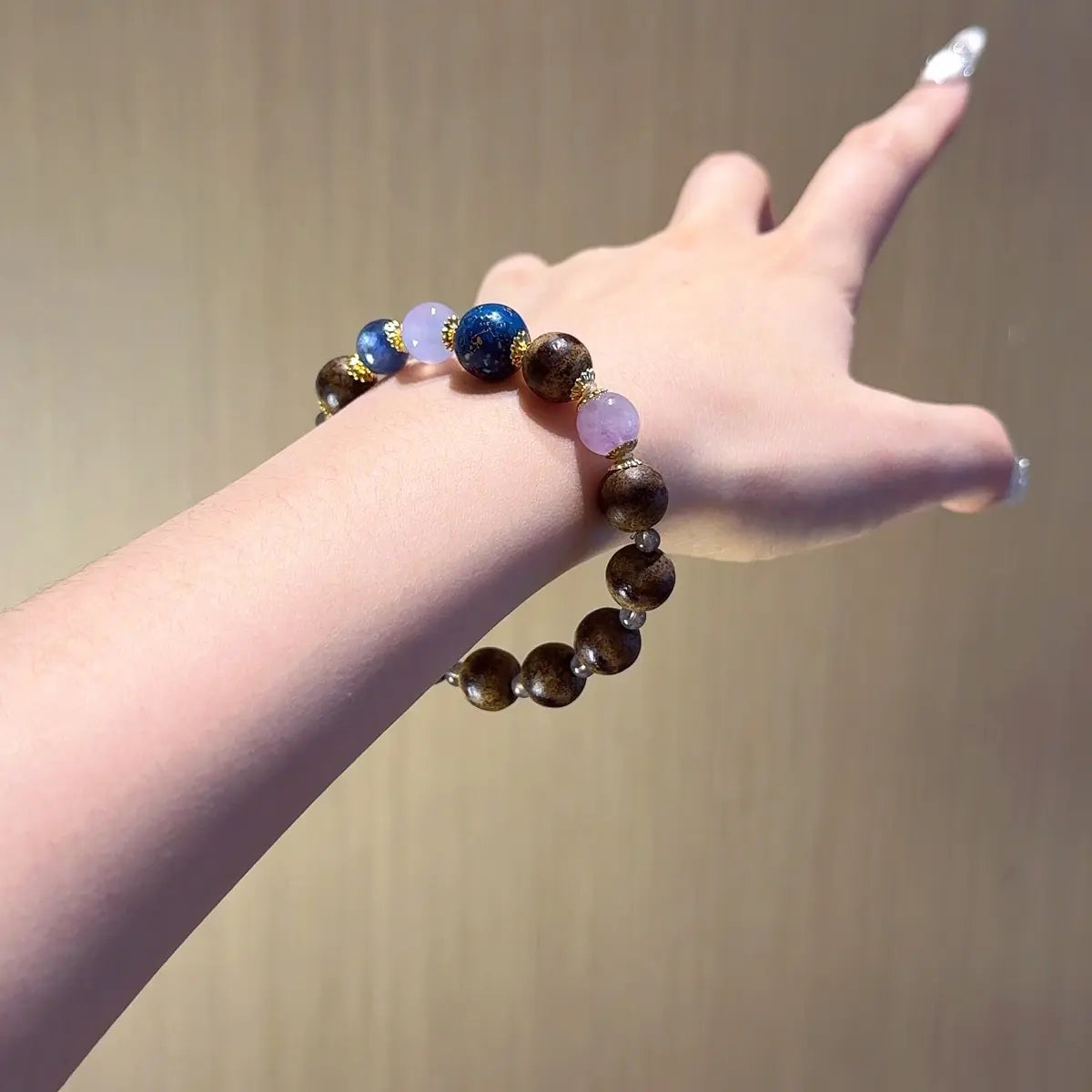 Handcrafted shopify--jewelry-material-1dyzjxql; blue-kyanite; labradorite; amethyst; agarwood; blue-lace-agate Detail for Healing - Astara