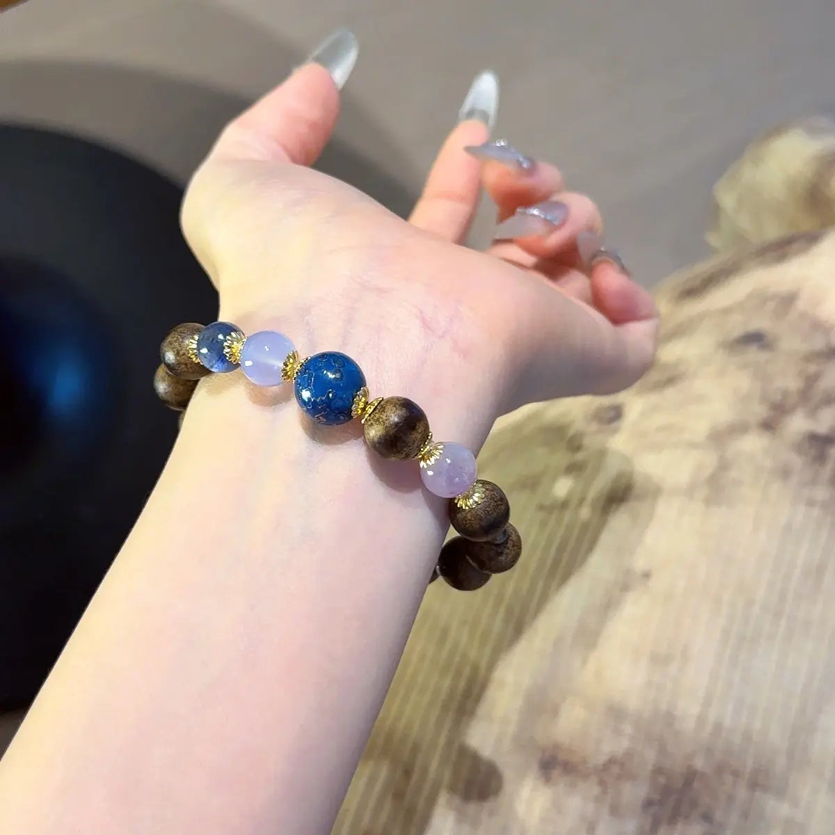 Handcrafted shopify--jewelry-material-1dyzjxql; blue-kyanite; labradorite; amethyst; agarwood; blue-lace-agate Detail for Healing - Astara