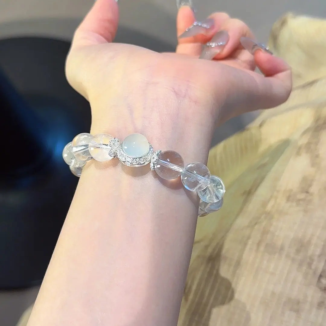 Clear quartz and amethyst bracelet for focus clarity and emotional balance
