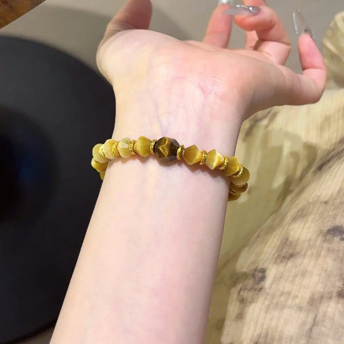 faceted golden tiger eye bracelet for wealth focus and career success